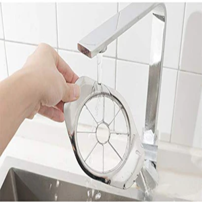 WELLMORA STAINLESS STEEL APPLE CUTTER/SLICER WITH 8 BLADES AND HANDLE ARTICLE NO HKSSACWD1M