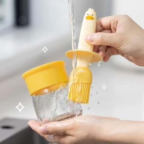 WELLMORA Premium Cooking Oil Dispenser Bottle with Silicone Brush 200ML |Oil Bottle for Kitchen Leak-proof Transparent Jar for Cooking, Baking, Grilling & BBQ|Versatile Oil Container with Brush ARTICLE NO HKODTPOBWD2M