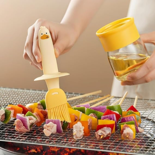 WELLMORA Premium Cooking Oil Dispenser Bottle with Silicone Brush 200ML |Oil Bottle for Kitchen Leak-proof Transparent Jar for Cooking, Baking, Grilling & BBQ|Versatile Oil Container with Brush ARTICLE NO HKODTPOBWD2M